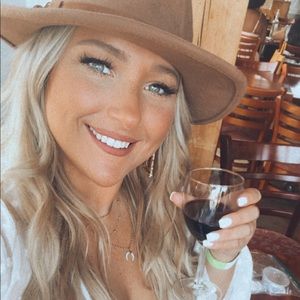 Meet your Posher, Gianna